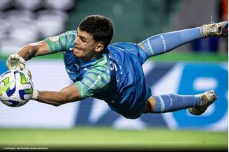 Pedro Morisco, goleiro do Coritiba de 21 anos foi convocado para Seleção Brasileira