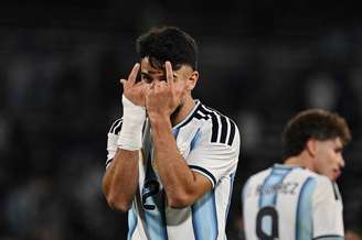Flaco López ganha elogios de Lionel Scaloni na Argentina –