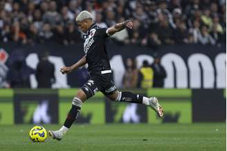 (Photo by Ricardo Moreira/Getty Images)