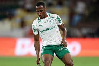 Arias não teve uma boa atuação diante do Fluminense, no Maracanã –
