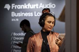 Na Feira do Livro de Frankfurt, Spotfy anuncia a chegada dos serviços de audiolivros para usuários da plataforma no Brasil