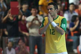 Jogando 37 minutos em todo o Mundial de Futsal, Falcão pensa em despedida da Seleção
