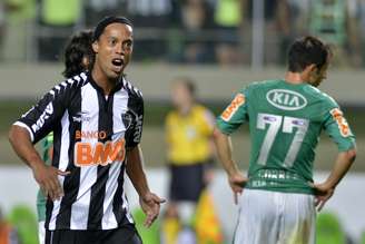 Ronaldinho é um dos nomes de peso para reforçar o meio de campo do Fluminense em 2013
