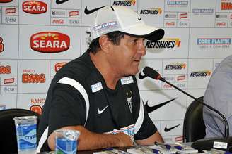 <p>Muricy Ramalho  faz mudanças no Santos</p>