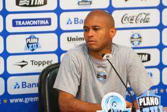 Encostado no Grêmio, Gabriel rescindiu com equipe tricolor e fechou com o Inter