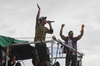 <p>O cantor Latino se apresenta na região central de Florianópolis</p>