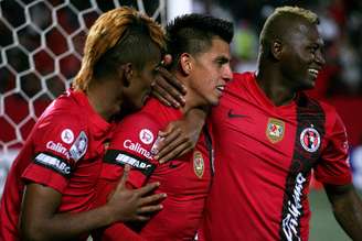 Jogadores do Tijuana comemoram gol na fácil vitória diante do San Jose