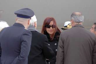 A presidente argentina, Cristina Kirchner, desembarca no aeroporto Fiumicino, de Roma