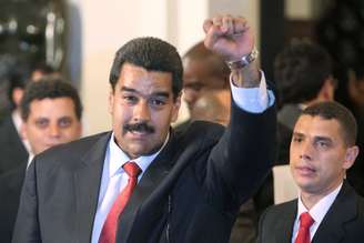 Maduro celebra decisão da Unasul de reconhecer o resultado da eleição venezuelana após reunião no Peru