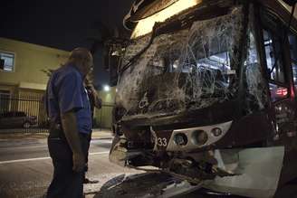 Acidente entre dois ônibus deixou 17 feridos na região oeste de São Paulo na tarde desta terça-feira