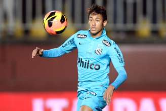 <p>Neymar está perto de trocar o Santos pelo Barcelona</p>