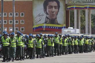 <p>Três mil soldados custodiarão as ruas de Caracas</p>