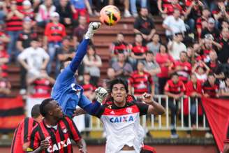 <p>Marcelo Moreno marcou de cabeça seu gol para o Flamengo</p>