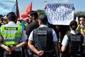 <p>Imprensa destacou que protestos de sábado fazem parte da "insatisfação crescente" no Brasil</p>