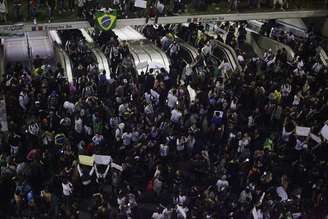 <p>A prefeitura de São Paulo reforçou a segurança da Guarda Civil Metropolitana no novo protesto desta noite</p>