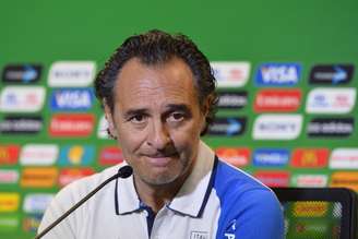 Técnico da Itália se preocupa com a presença de Thiago Silva no jogo de sábado