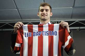 <p>Léo Baptistão foi apresentado como jogador do Atlético de Madrid</p>
