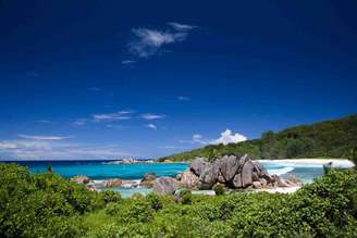 <p>A ilha de La Digue fica a 43 quilômetros de Mahé e é uma das  principais de Seychelles</p>