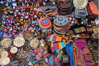 Nas ruas da Cidade do México é possível encontrar de tudo, desde marcas internacionais famosas até peças típicas do artesanato local
