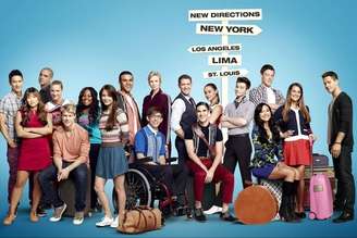 <p>Elenco do seriado 'Glee' com Cory Monteith, que morreu em 2013</p>