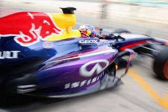 <p>Australiano foi o mais rápido com a Toro Rosso pela manhã; depois, testou pela Red Bull</p>