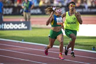 <p>Terezinha Guilhermina já conquistou o ouro dos 100 m T11 em Lyon</p>