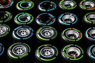 <p>Pirelli é atualmente a única fornecedora de pneus</p>