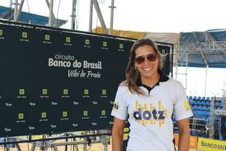<p>De volta à terra onde cresceu para etapa do circuito brasileiro de vôlei de praia, Lili esbanja sorrisos</p>