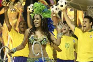 Larissa Riquelme admitiu, em reality show que participa no Chile, que sofreu assédio de Lionel Messi e jogadores da Seleção Brasileira nos últimos anos