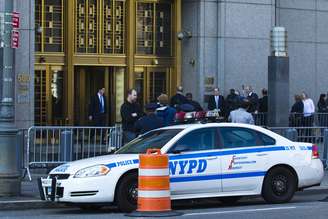 Movimentação em frente ao tribunal onde Al-Libi está sendo ouvido, em Nova York