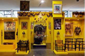 O Museu Afro Brasil, em São Paulo, reúne milhares de itens para contar a história da cultura negra no Brasil. Elas estão distribuídas em seis núcleos, que reúnem desde máscaras rituais africanas e representações do continente no século 15 até peças de artesanato e obras produzidas por artistas negros contemporâneos