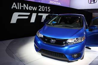 <p>A Honda apresentou ensta segunda-feira em Detroit a versão americana do novo Honda Fit. Como não é muito diferente do visual japonês, lançado no ano passado, o que sugere que Fit não deve mudar muito em sua versão nacional</p>