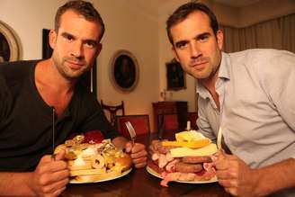 <p>Exames de sangue feitos ao final da experiência refletiram os prejuízos de ambas as dietas</p>