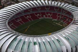 Vista aérea do estádio Beira-Rio, em Porto Alegre, que ainda será inaugurado para a Copa do Mundo deste ano. Foto de 30 de janeiro de 2014.