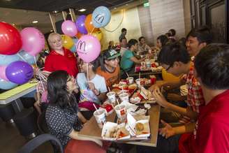 Com a abertura no Vietnã quatro décadas depois do final da guerra com os EUA, já são 122 os países nos quais a franquia americana de fast-food está presente
