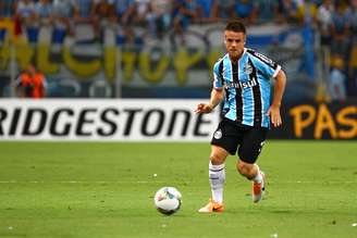 Principal nome da vitória do Grêmio sobre o Atlético Nacional, volante Ramiro tem parte do seu vínculo negociado