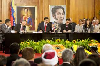 <p>O presidente Nicolás Maduro se comprometeu com empresários venezuelanos a criar uma Comissão da Verdade da Economia</p>