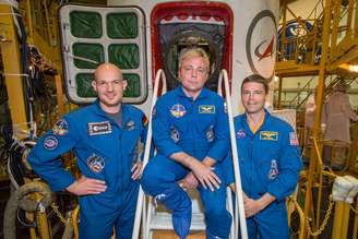 <p>O astronauta da Nasa, Reid Wiseman, o cosmonauta da Agência Federal Espacial da Rússia, Maxim Suraev, e o astronauta da Agência Espacial Europeia, Alexander Gerst, estão prontos para o lançamento na nave espacial Soyuz TMA-13M </p>