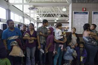 Imigrantes deverão se apresentar em 15 dias perto do local onde foram deixados para que seus casos sejam encaminhados com base nas prioridades imigratórias