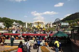 <p>Parque temático Everland em Yogin, Coreia do Sul, uma das construções do Samsung Everland</p>