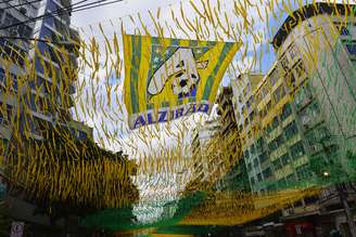 <p>Tradicional ponto de encontro, o Alzirão já está decorado para receber os torcedores</p>