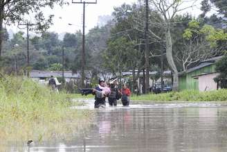 <b>Rio Negro (PR) -</B> Chuvas causaram alagamentos na cidade de Rio Negro, no Paraná