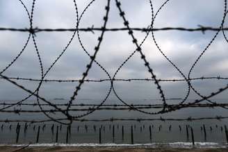 <p>Incidente ocorreu em um posto de guarda perto da fronteira fortemente armada com a Coreia do Norte</p>