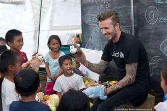 <p>"Não podemos fechar os olhos para as dezenas de milhares de crianças que morrem todos os dias", diz Beckham no site da Unicef</p>