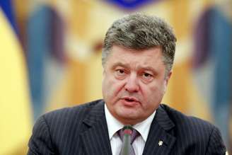 <p>Petro Poroshenko disse que seu país não está lutando uma guerra civil no leste e sim, enfrentando "mercenários estrangeiros"</p>