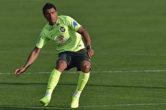 <p>Paulinho foi titular da Seleção Brasileira na última Copa do Mundo</p>