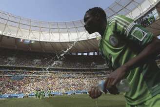 Nigeriano Musa durante partida da Copa do Mundo contra a França em Brasília. 20/06/2014