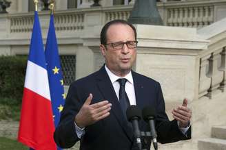 O presidente francês, François Hollande, confirmou que o tempo no local era ruim no momento do acidente