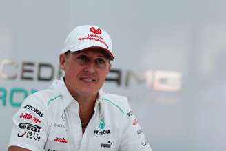 <p>Família tem dado poucas notícias sobre estado de saúde de Schumacher</p>