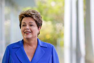 <p>Os indícios são claros de que houve o desvio, se não, não teria havido delação premiada, nem essa investigação, disse Dilma Rousseff</p>